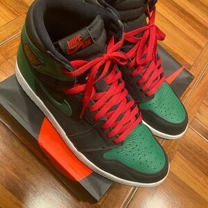 2.0 Pine Green Jordan 1 High size 11.5 in great condition